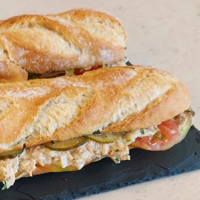 Tuna, corn and mayonnaise bocadillo